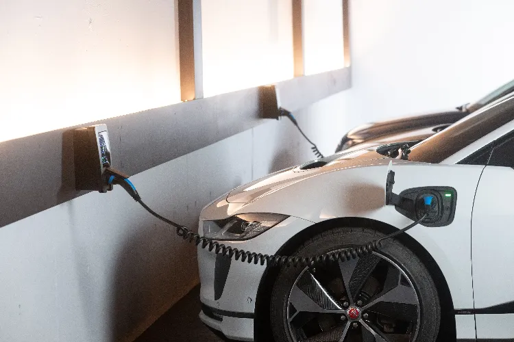 Coche Eléctrico: Consumo Real, Mantenimiento y Ahorro